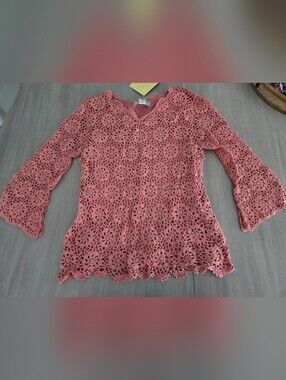 NWT Modern Soul Rose Crochet Boho Top Medium